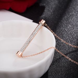 Collar de cadena de acero de titanio chapado en oro rosa de lujo a la moda para señoritas a la venta