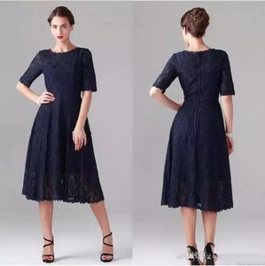 Dark Navy Lace Mother Of The Bride Dresses Tea Length Vintage Cocktail Party Gowns with Short Half Sleeves Plus Size Wedding Guest Dress