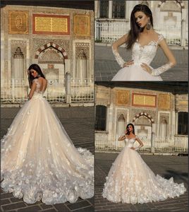 2022 Splendidi abiti da sposa Sheer manica lunga vintage pizzo corte dei treni giardino estivo Vestido De Novia Capped Sleeve Abiti da sposa