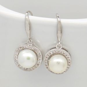 Gli orecchini d'acqua dolce della perla 8-9mm perle bianche con gli orecchini di rame d'argento adattano il commercio all'ingrosso del regalo della perla di fascino