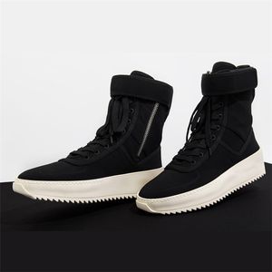 Chaussure Homme 슈퍼 스타 활주로 하이 탑 스니커즈 크로스 타이 밀리터리 슈즈 남성 플랫폼 앵클 부츠 블랙 두꺼운 바닥 고무 플랫 보타