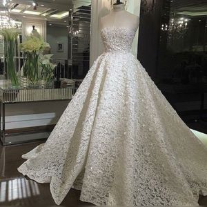 Dreamy Bridal Portrait Wedding Dresses Strapless Beads Sleeveless Lace Appliques A-Line Bridal Gown Custom Made Saudi Dubai Wedding Gowns