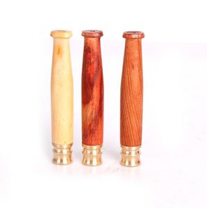 O filtro de cigarro com filtro de madeira maciça liso pode limpar um único tubo de filtro.