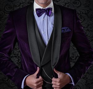 Serin Bir Düğme Mor Kadife Groomsmen Şal Yaka Damat Smokin Erkek Takımları Düğün / Balo / Akşam Yemeği En Iyi Adam Blazer (Ceket + Pantolon + Kravat + Yelek)