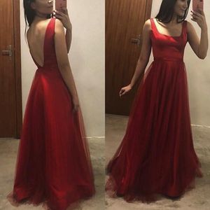 Prosta Elegancka Suknia Wieczorowa Ciemna Czerwona Burgundia Formalna Sukienka Kwadratowa Neck Bez Rękawów Otwarty Piętro Długość Tulle Prom Party Suknie Tanie