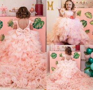 Różowy Kwiat Dziewczyna Suknie Tulle Wielopoziomowe Spódnice Klejnot Neck Cap Rękaw Handmade Kwiat Dziewczyny Korowód Sukienka Backless Little Girls Formalna Suknia