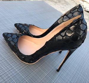 Sexy Lady Real Foto Luxura Casual Designer Fashion Women Sapatos Preto Impresso Ponty Toe Stiletto Stripper Saltos Altos Prom Noite Bombas Grande Tamanho Grande 44 12cm