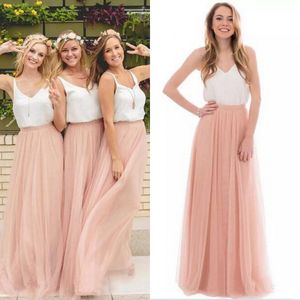 Due pezzi Abito da damigella d'onore Bianco e Blush Boho Rosa Economici di alta qualità Lunghezza del pavimento Country Beach Wedding Party Abiti da damigella d'onore