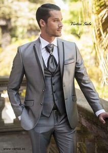 새로운 도착 2018 맞춤 정장 남성을위한 Shinny 실버 턱시도 신랑 스미스 신랑 착용 Silm Fit Mens Wedding Prom Blazer Suit Jacket + Pant + Vest + Tie