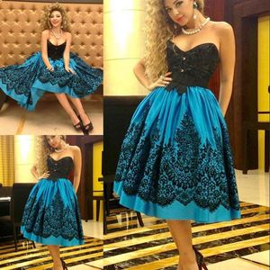 Fashion Celebrity Short Prom Dresses Simple Sweetheart Sleeveless Lace Appliques Party Gown Cocktail Dress Lovely Satin Homecoming Dress