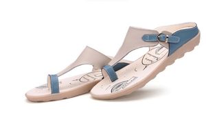 العلامة التجارية مصمم- يتخبط النساء الصنادل الجلدية المرأة الشقق أحذية العلامة التجارية الصيف النعال السيدات الصنادل أوقات الفراغ أحذية امرأة