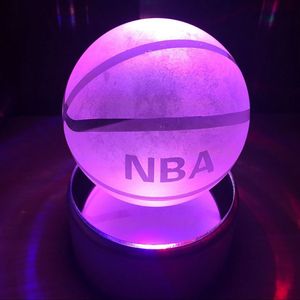 Basketbol Hediyeleri Dekor Figürinler 3D Lamba Kristal Top LED Gece Işığı Clear Lazer #R54