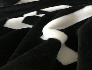 Marka sıcak battaniye siyah atma pazen polar battaniye 130x150cm, 150x200cm Seyahat için toz torbası yok, ev, ofis şekerleme yaşam kalitesi