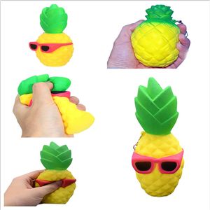 Giocattoli per bambini Nuovo arrivo Jumbo Cartoon Occhiali da sole Ananas Squishy Borsa a crescita lenta Cinghie per cellulare Ciondoli portachiavi Ciondolo divertenteKidsToy Gift