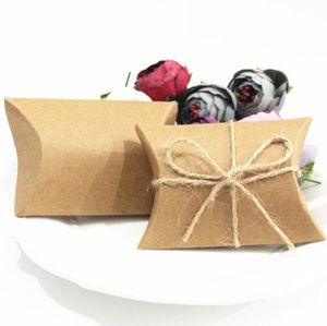 Fashion Hot Cute Kraft Paper Pillow Favor Gift Box Bomboniera regalo Bomboniere Scatole regalo di carta Borse Fornitura LX4060