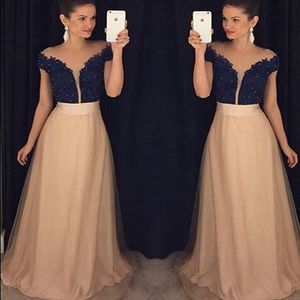 Wspaniały Dwa Tone Prom Dresses Sheer Jewel Neck Zanurz Capped Ramię Dark Granatowy Koronkowy Szampański Tulle Długość Piętro Suknie Wieczorni