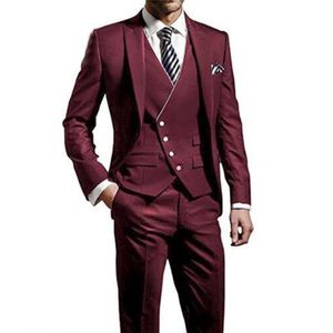 Högkvalitativ One Button Burgundy Groom Tuxedos Peak Lapel Groomsmen Mens Bröllop Business Prom Passar (Jacka + Byxor + Vest + Tie) No: 1388