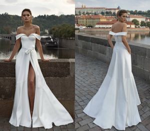 2019 Off The Shoulder Beach Wedding Dresses Satin High Side Split Sweep Train Boho Bridal Gowns Bow Custom Made Plus Size Wedding Dress