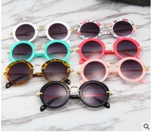Çocuk Tasarımcısı Güneş Gözlükleri toptan satış-Çocuklar için Güneş Gözlüğü Yuvarlak Vintage Güneş Gözlükleri Erkek Kız Tasarımcı Adumbral Moda Çocuk Yaz Plaj Güneşlik Aksesuarları