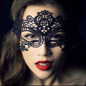 Sexig Lace Mask Party Mask för Ladies Fashion Queen Half Face Masquerade Mask för Party Night Club