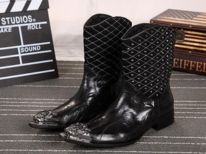 Zachodni kowbojskie buty Mężczyźni RedBlack Prawdziwej Skóry Buty Mężczyźni Siated Iron Toe Half Boots Rivet Motocycle Boot dla Man Botas Hombre, EU38-46