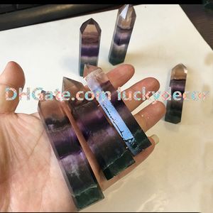 Naturale Verde Viola Arcobaleno Flourite Guarigione Punto di cristallo Trattamento burattato Lucido Sfaccettato Prisma Bacchetta Intagliata Reiki Fluorite Figurine