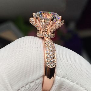 Flower Style Women Fashion Rose Gold Wypełnione 925 Sterling Silver Pierścienie 3ct Diamentique CZ Pierścień ślubu dla kobiet