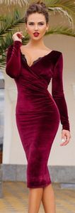 Sexy Burgundy Cocktail Dresses Long Sleeves velvet Zipper Back V-Neck with Black Lace Knee Length Party Dresses Cheap