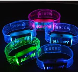 LED Rave Zabawki Szczęśliwe Słowo Miga Nadgarstek Glow Bangles Bands Galaretki Bransoletki 80S 80's Fancy Dress Kid Party Favors prezentuje opaskę LED