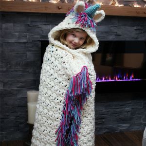 Ins barn pojkar tjejer tofs knit filtar tecknad häst hooded cape varm vinter sjal kappa för baby jul sovswaddle c5410