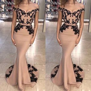 2020 New Elegant Mermaid Evening Dresses Off Shoulder With Black Lace Appliques Sashes Sweep Train Plus Size Formal Prom Party Gowns Custom