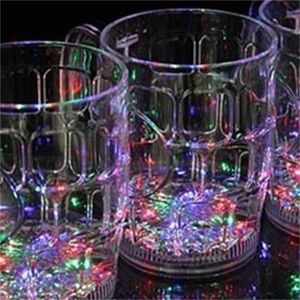 Exquisite LED Knipperende Wijnglazen Transparante Water Inductie Bier Tumbler Kleurrijke Whisky Cup met Handvat voor Bar KTV Kleine JC CC
