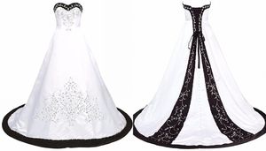 Klassisk svart och vitt bröllopsklänning broderi prinsessa satin en linje spets upp back court train sequins pärlstav långa billiga bröllopsklänningar