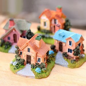 Mini decorazioni da giardino del castello Miniature del giardino delle fate Villa Terrarium Figurine House Moss Bonsai Micro Landscape Decoration 4 disegni