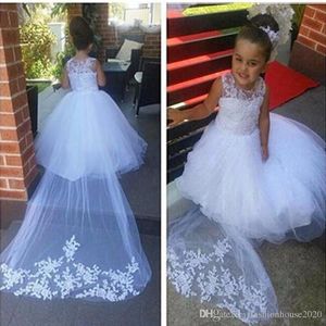 Sommer Strand reine weiße Blumenmädchenkleider Prinzessin Ballkleid Flügelärmel appliziert lange Kinder formelle Kleidung Mädchen Festzug Kleid