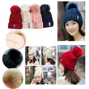 Il cappello di inverno dei cappelli delle nuove donne di modo lavora a maglia più il cappello caldo di svago delle lettere della sfera della lanugine trasporto libero