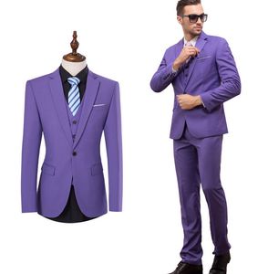 紫色の新郎のタキシードノッチラペルをカスタマイズする1つのボタンセンターベント男性ウェディングスーツ男性ビジネスディナープロムブレザー（ジャケット+パンツ+ネクタイ+ベスト）123
