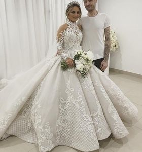 Luksusowe 2019 Koronki Suknie Balowe Suknie Ślubne Długie Rękawy High Collar Zroszony Suknie Ślubne Appliqued Cathedral Train Cekinowy Vestidos De Novia