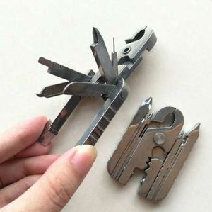420 stainless steel multi-function pliers outdoor gadget key chain cutters EDC tool folding pliers 15 in 1 screwdriver