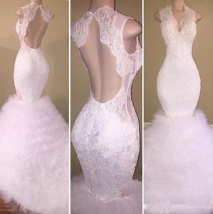 Gorgeous White Lace Prom Dresses 2018 Głębokie V Neck Open Sexy Back Mermaid Sweet Dress Puffy Tutu Tulle Sweep Pociąg Formalna Party Dress