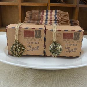 Vintage Favors Paper Kraft Papier Cukierki Temat Podróży Temat Samolot Air Mail Prezent Opakowania Pudełka Ślubne Pamiątki Scatole Regalo