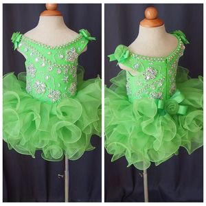2023 Off Axel Organza Girl s Pageant Dresses Glitz Spädbarn Toddler Dresses Communion Dress Cupcake Birthday Party Gown Beaded Rhinestone