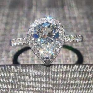 Grossist professionell nyanlända lyx smycken 925 sterling silver pear cut vit topaz cz diamant bröllop hjärta band ring för kvinnor