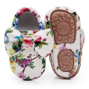 Mocasines de suela dura con estampado Floral a la moda para niños pequeños, primeros zapatos para andar, zapatos de cuero PU con lazo bonito para niñas, zapatos para caminar para bebés