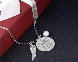 Hängsmycke Halsband Smycken En del av mitt hjärta Bor i Himmel Handstämplat Remembrance Miscarriage Memorial Pendant Halsband Present Jewellry