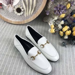 Hot 2018 new leather shoes, spring and summer women's shoes, top leather, big leather, 5 colors, women's casual shoes, size 35-41.