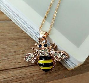 Novo estilo Hot Adorável abelha pingente animal feminino colar 18 K subiu de ouro gota de cristal pingente clavícula cadeia moda clássico delicado