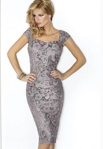 Grey Elegant Sweetheart Mothers Dresses Tea Length Sheath Lace Mother Of The Bride Groom Dresses with Jacket Moms Gowns