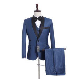 Brand New Groomsmen Blue Groom Tuxedos Sjal Satin Lapel Män Passar Side Vent Bröllop / Prom Best Man Blazer (Jacka + Byxor + Vest + Tie) K934