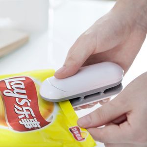 Household Mini Heat Sealer Multi Function Plastic Bag Sealing Machine Portable Snacks Bags Clips 7 4tq C